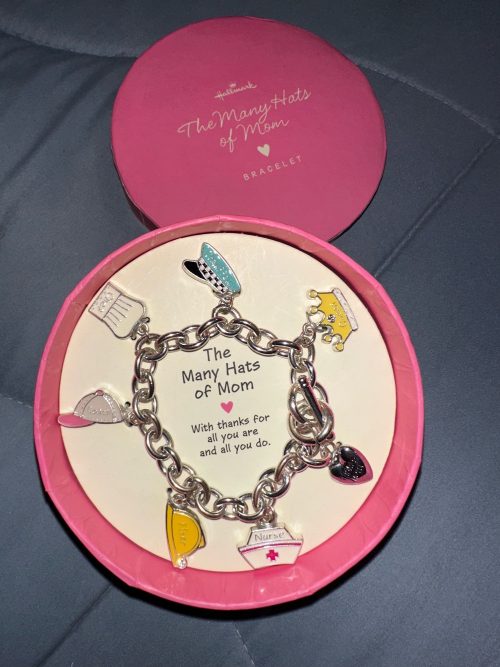 vintage Hallmark "The Many Hats of Mom" Charm Bracelet